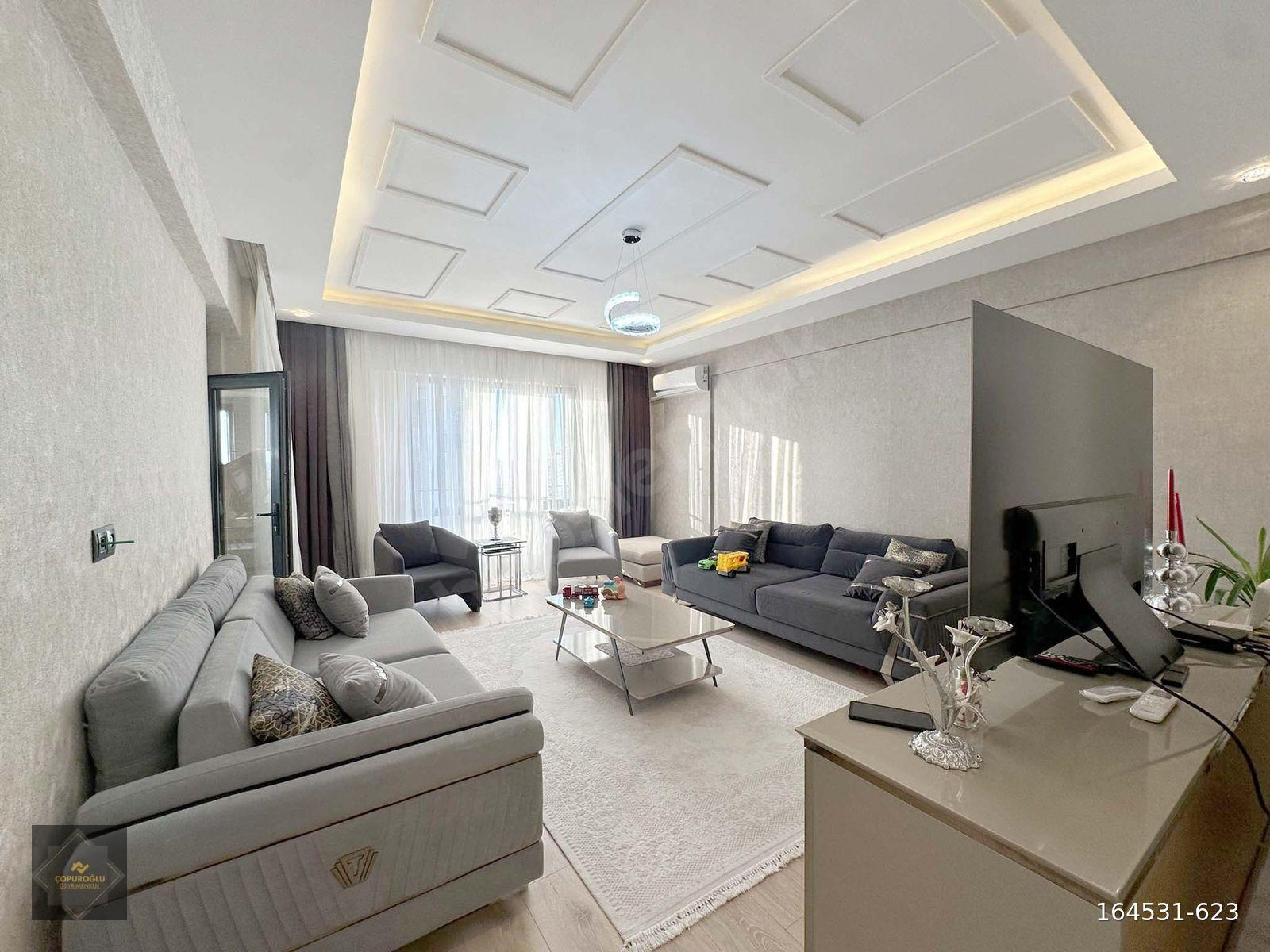 BEŞTEPE'DE BÖLGENİN EN GENİŞİ CAM BALKONLU ARAKAT 2,5+1 DAİRE..!