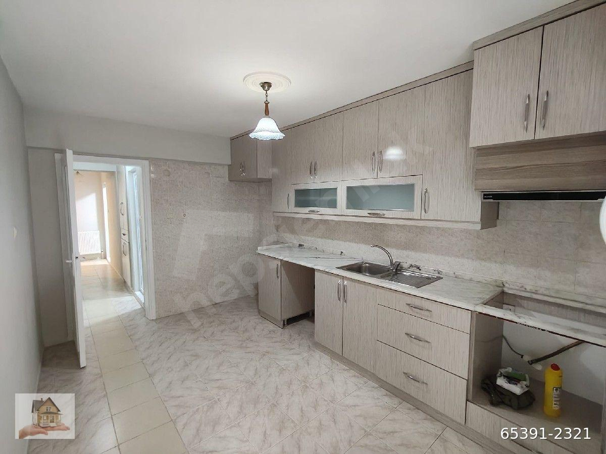 HALİL EMLAK'TAN BOYALI TERTEMİZ YÜKSEK GİRİŞ 3+1 110 M2 30.000 TL