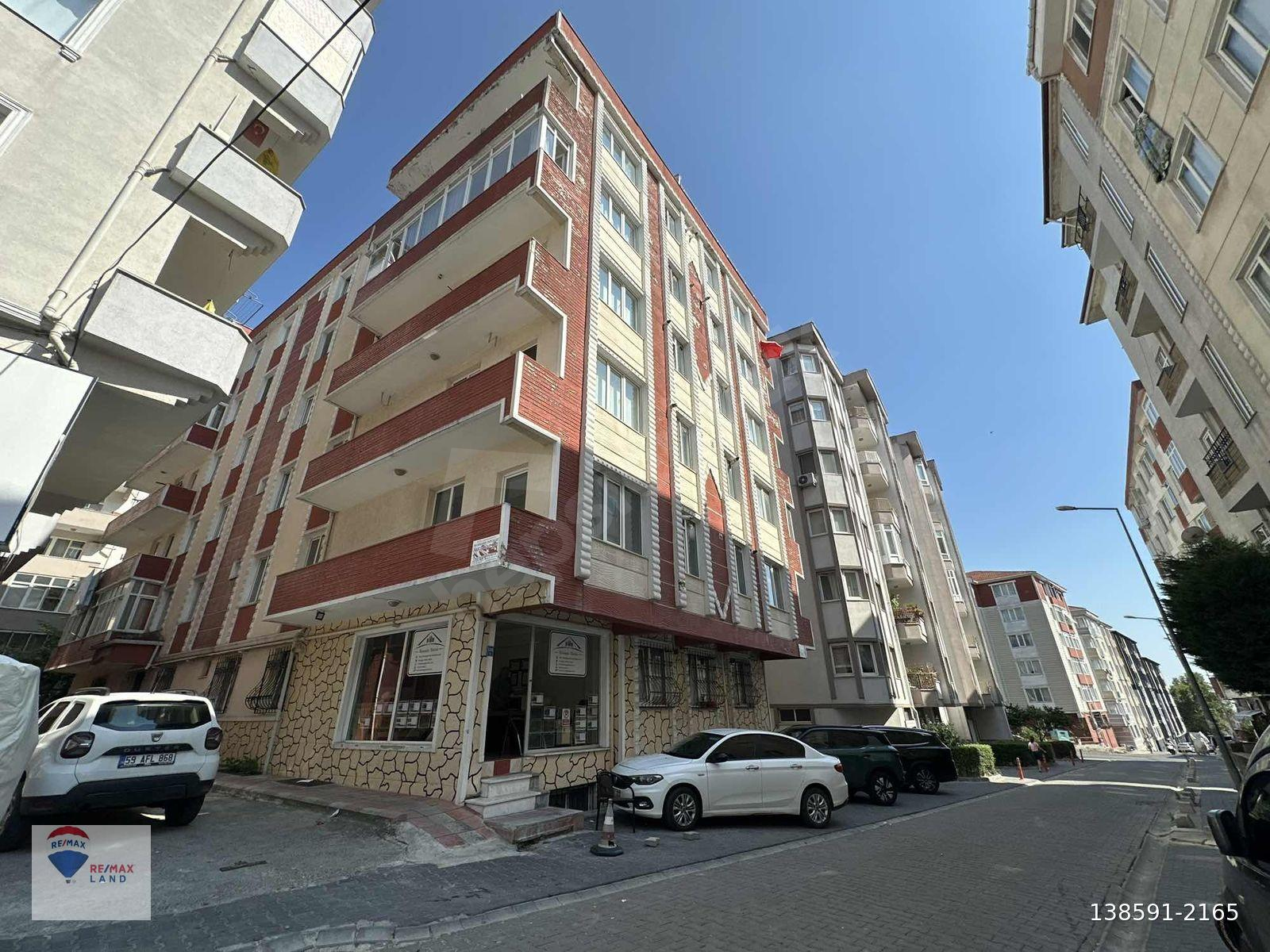 MUHİTTİN MAHALLESİNDE 3+1 AMERİKAN MUTFAK DAİRE