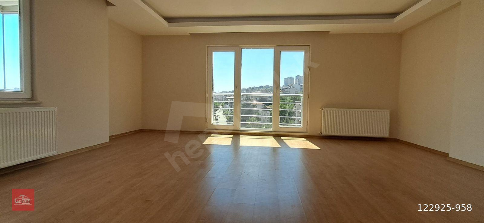 Samsun Esenevler'de Satılık 3+1 Daire, 165m², Merkezi Konum