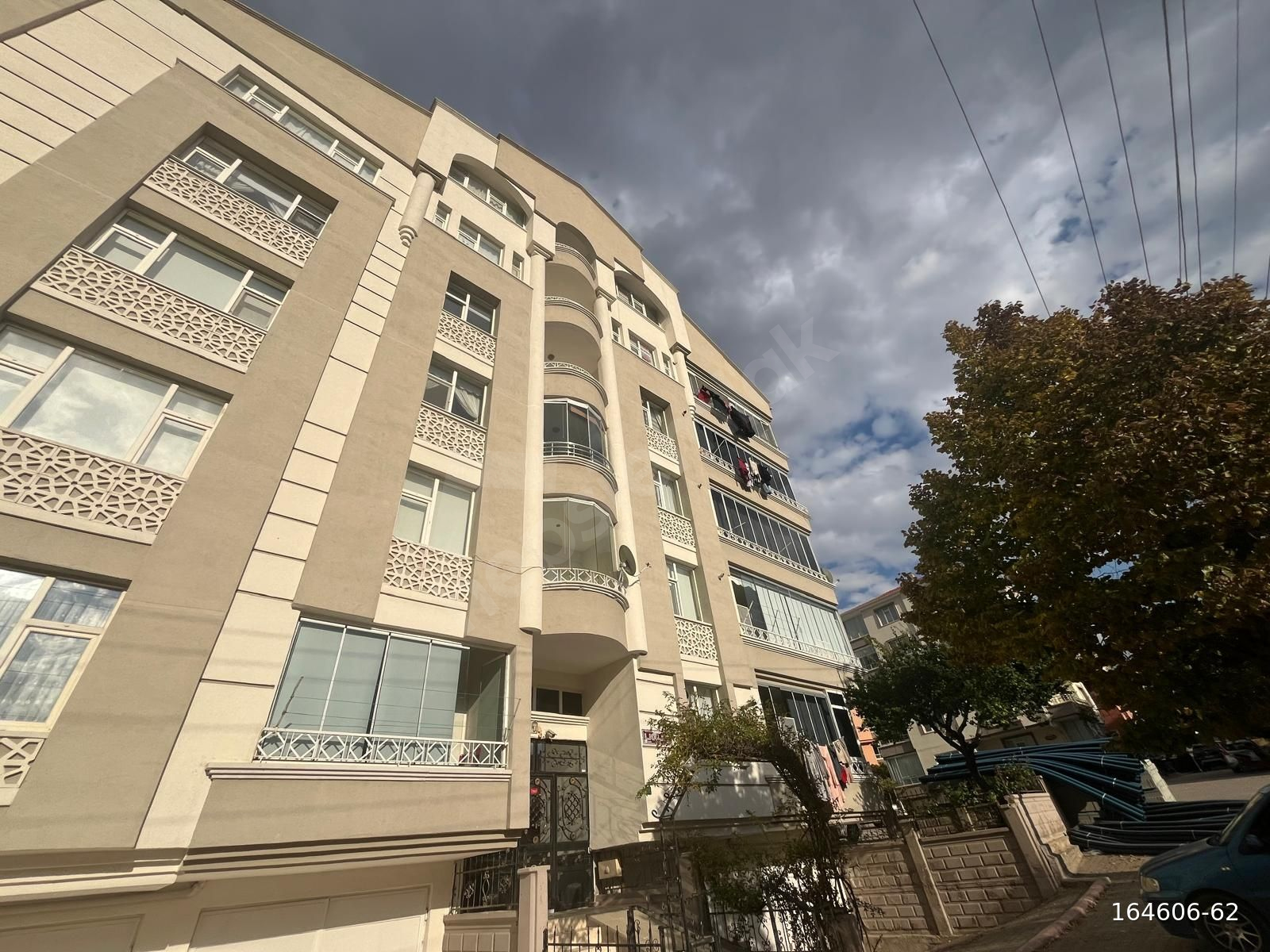GOLDMAX'TAN cacabey okulu yanı bulvar üstü 4+1 daire