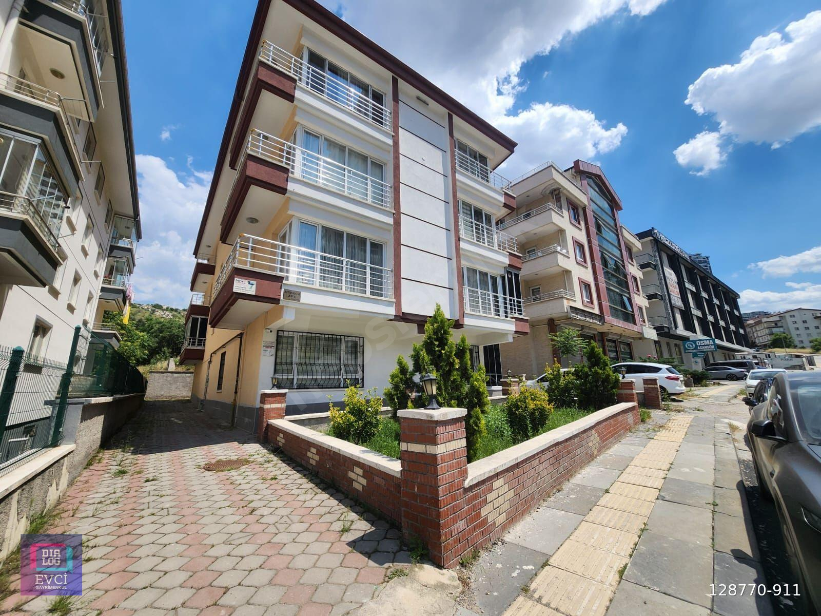 Çankaya Şemsettin Günaltay'da Geniş ve Kullanışlı 2+1 Kiralık