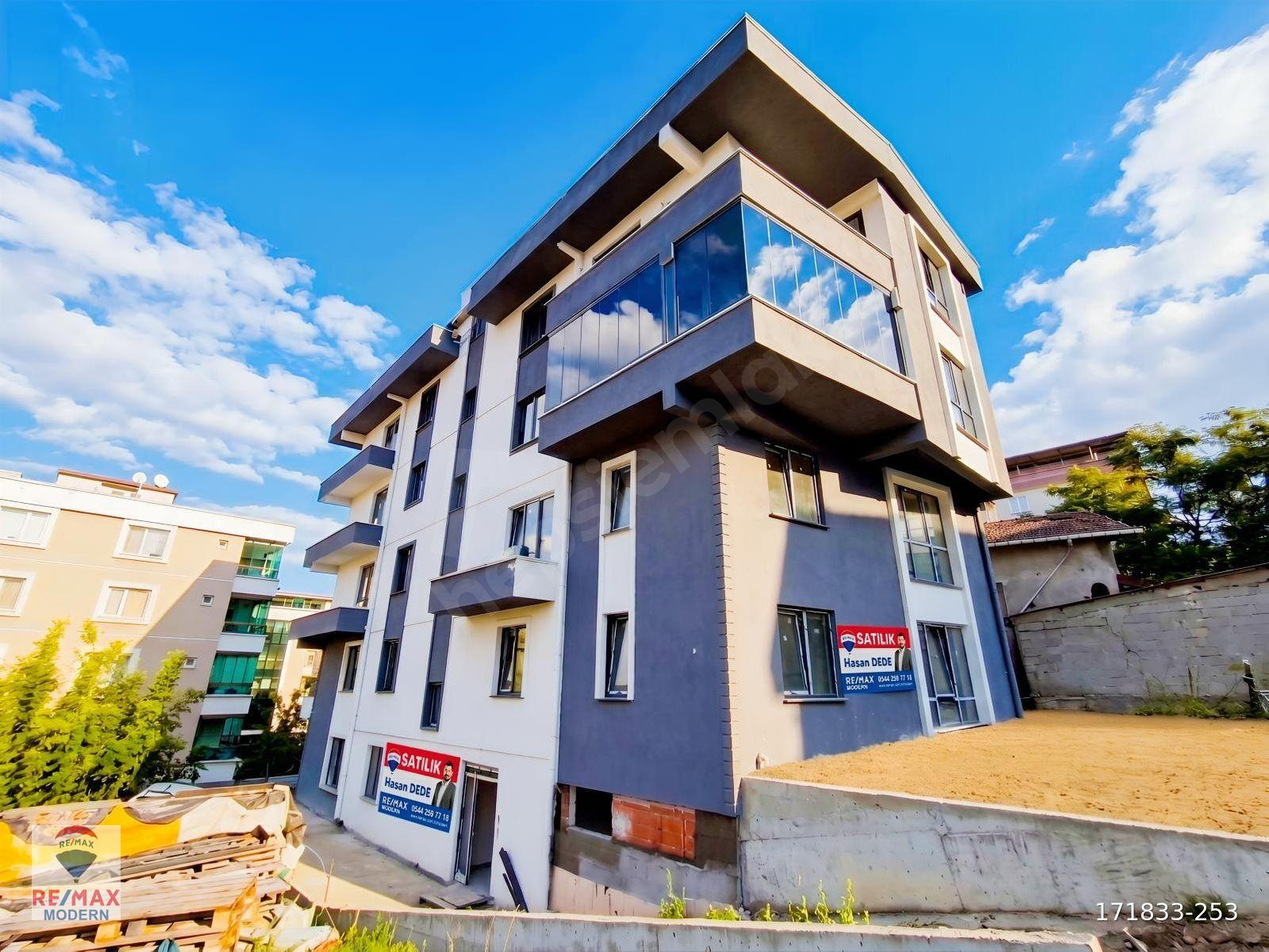 Atakum Bornova Caddesine Yakın Salon Mutfak Ayrı Sıfır 2+1 Daire