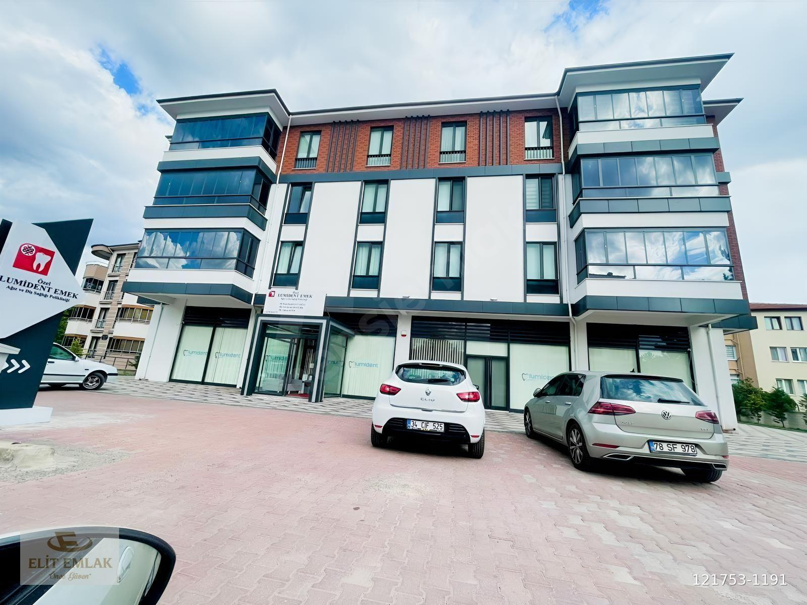 EMEK MAHALLESİNDE LÜX KİRALIK DAİRE