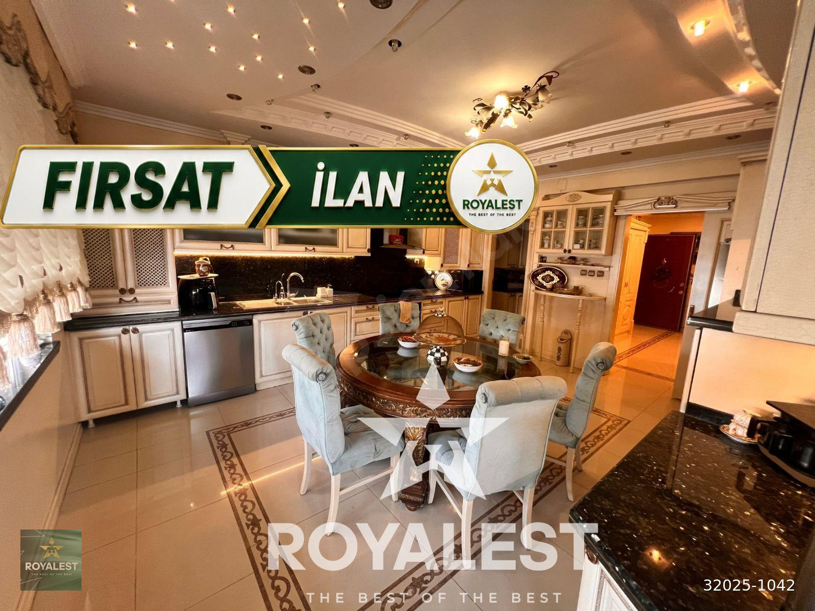 ROYALEST’TEN EN GÜZEL CEPHEDE ÖNÜ AÇIK ÇOK GENIŞ FIRSAT ACIL