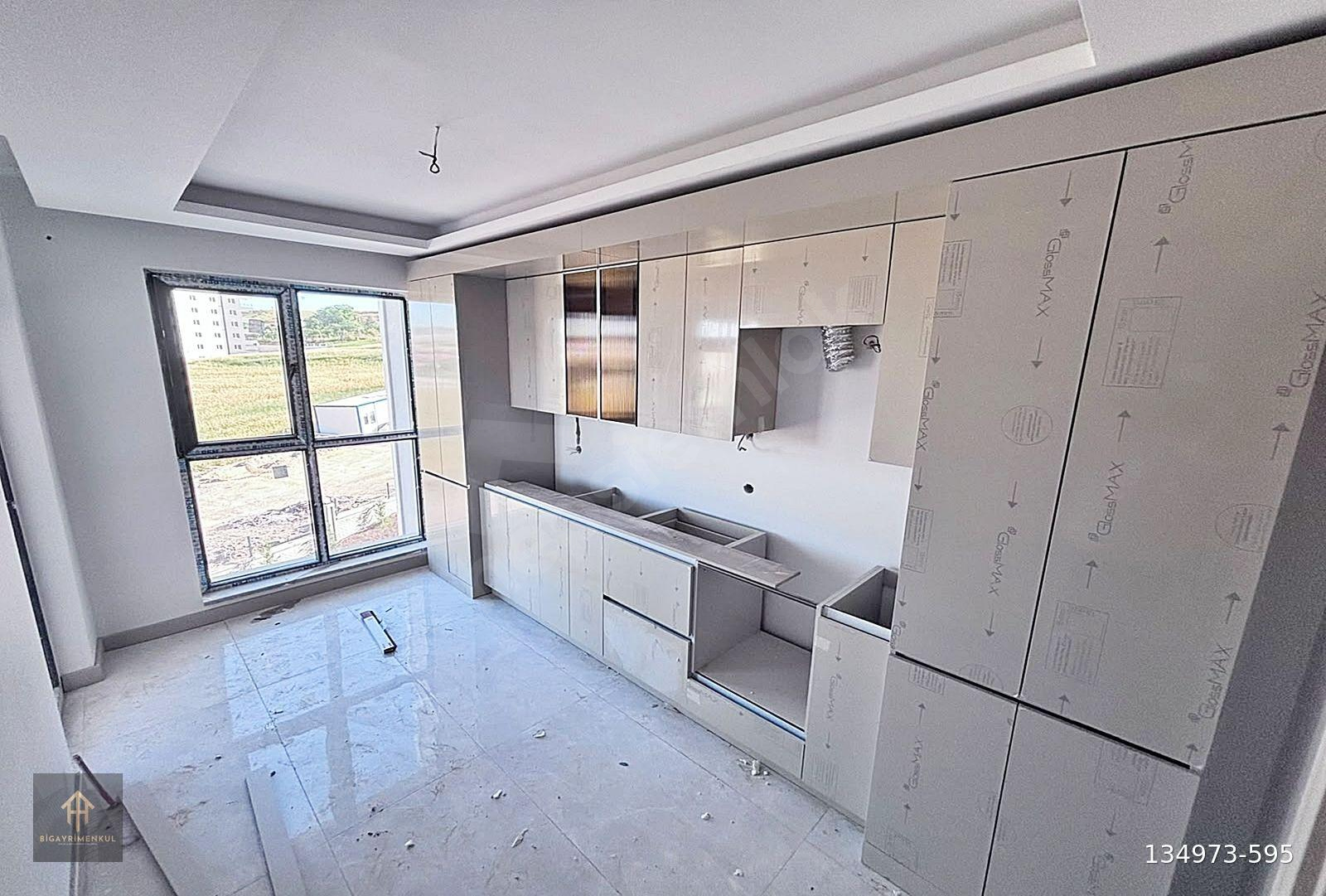Bİ GAYRİMENKUL'DEN SARAYCIK'TA LÜKS YAPI GENİŞ SATILIK 2+1 DAİRE