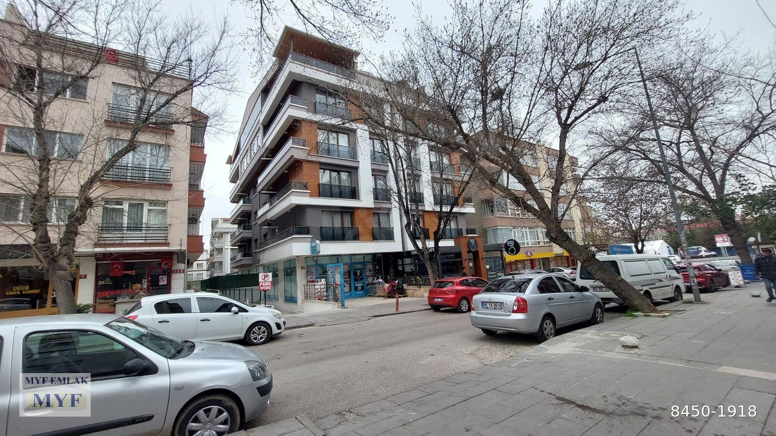 BEŞEVLERDE GENÇ BİNADA 2+1 ÖN TERASLI DUBLEKS - GÜNEY CEPHE-