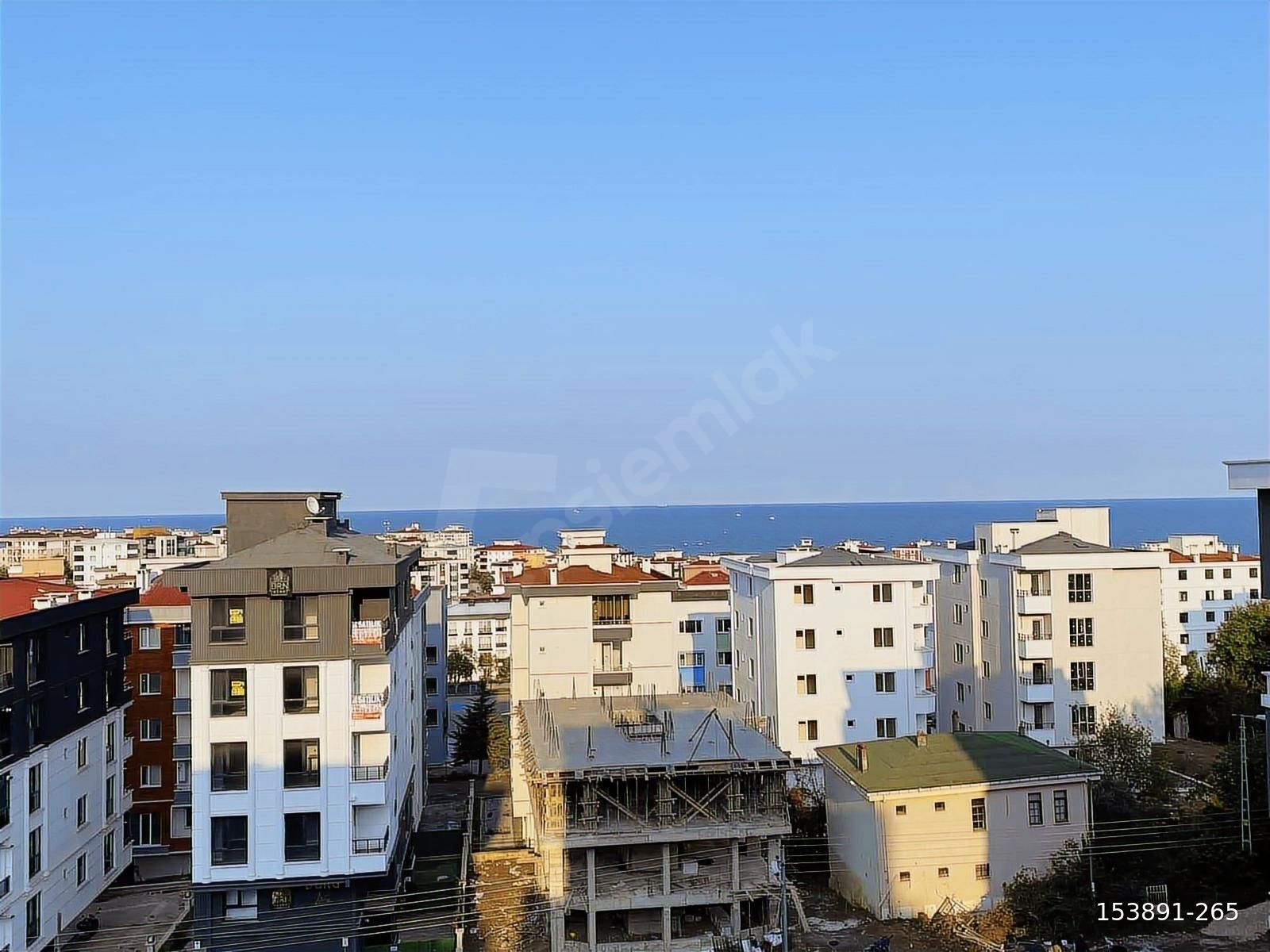 KİRALIK 1+1 ATAKUM KÖRFEZ'DE DENİZ MANZARALI FULL EŞYALI DAİRE
