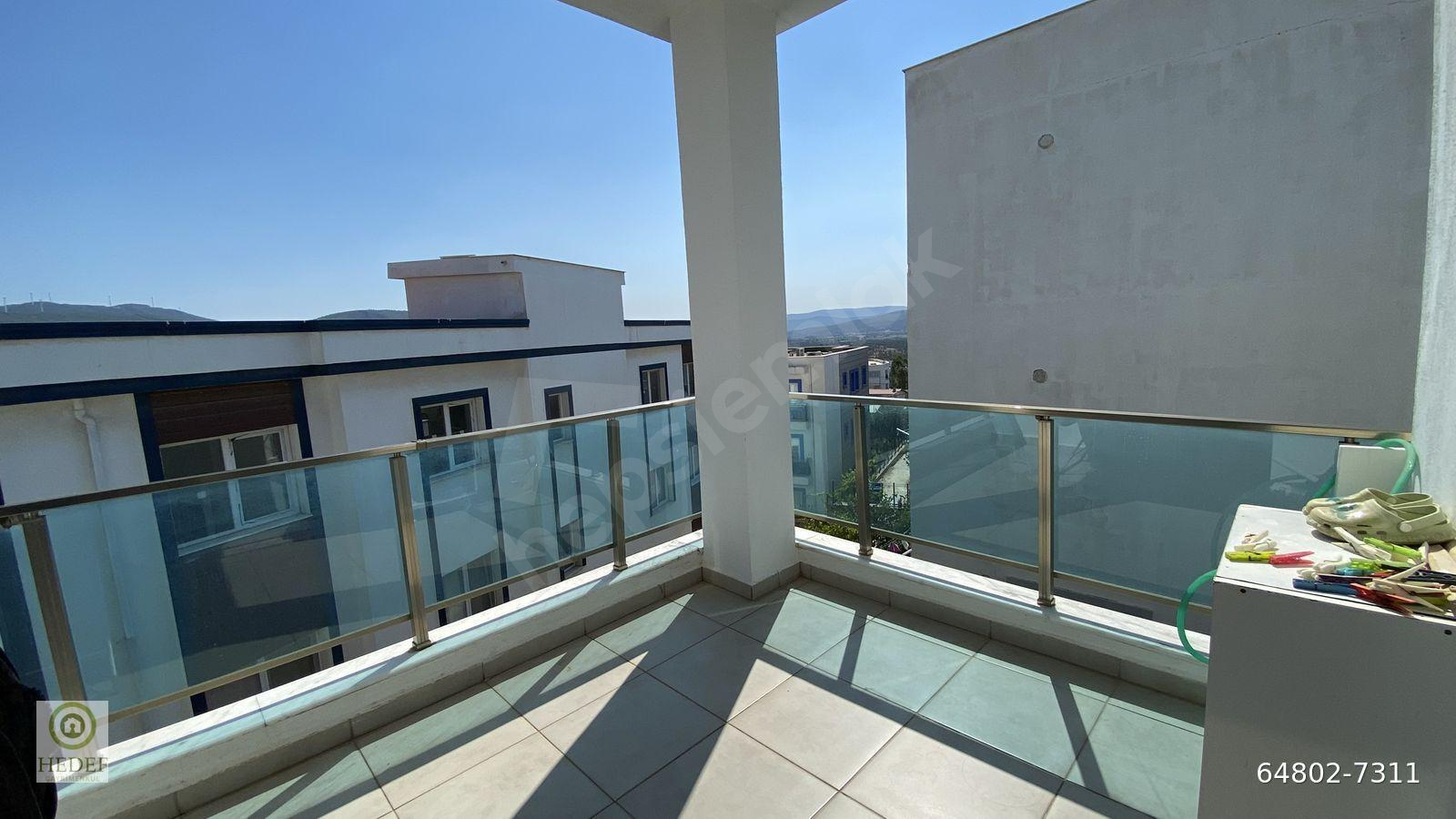 Bodrum Mumcularda Geniş Balkonlu, Ferah ve Masrafsız 3+1 Eşyalı Kiralık Daire