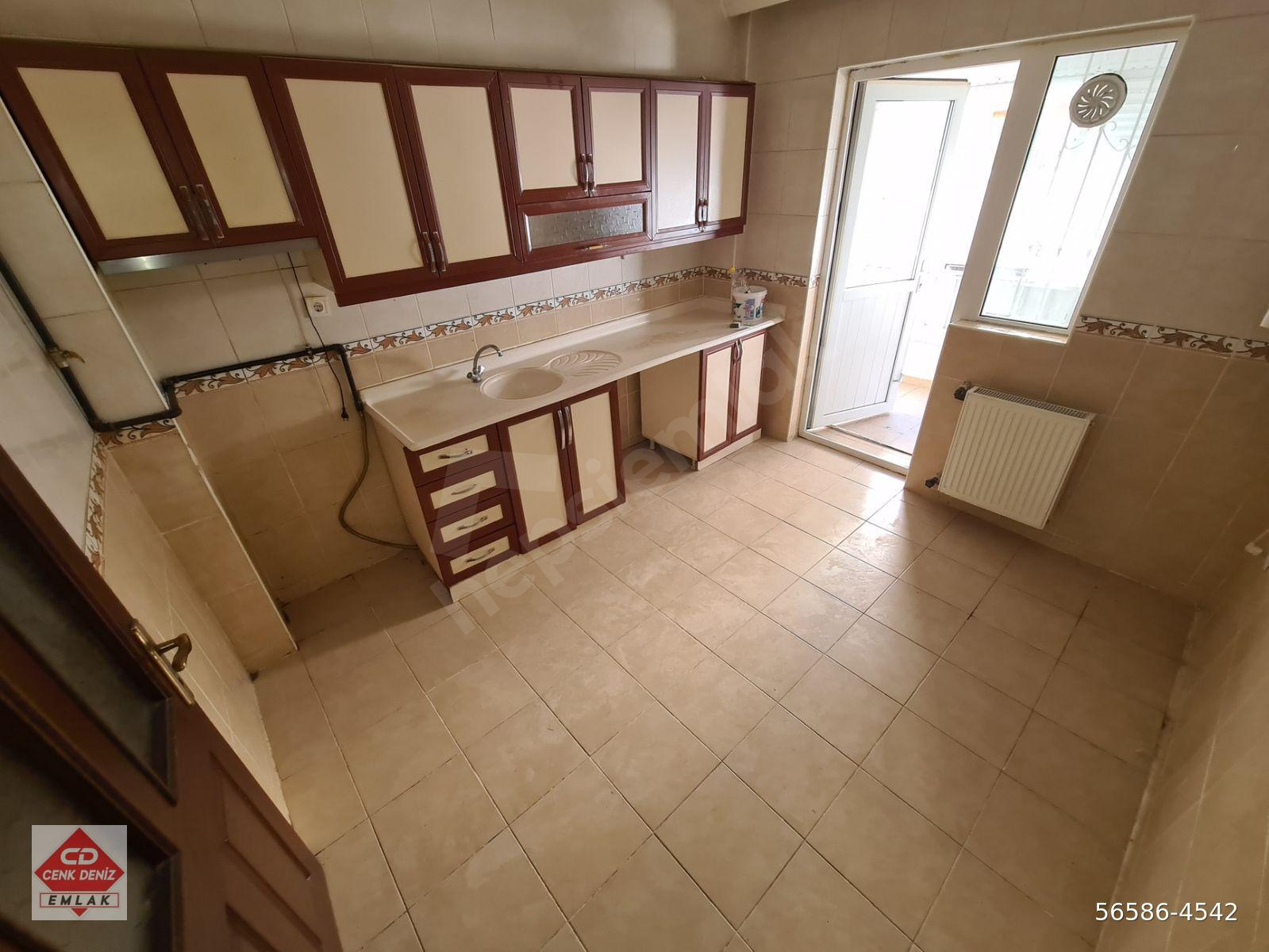 SANCAKTEPE'DE SARIKAMIŞ CAD. YAKINI ASANSÖRLÜ KİRALIK 3+1 DAİRE