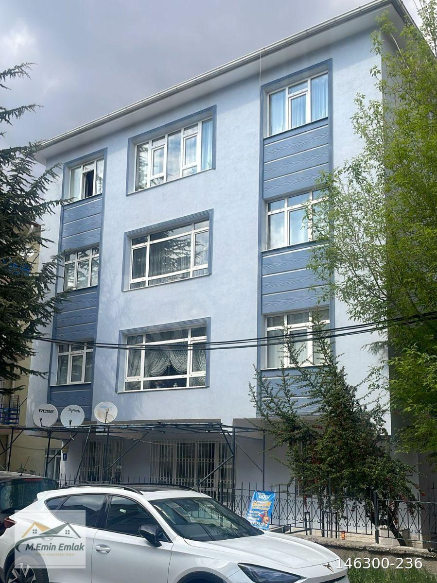 TIP FAKÜLTESİ CD. ÇAYIRLIK SK'da 3+1 KOMBİLİ, GENİŞ BALKONLU