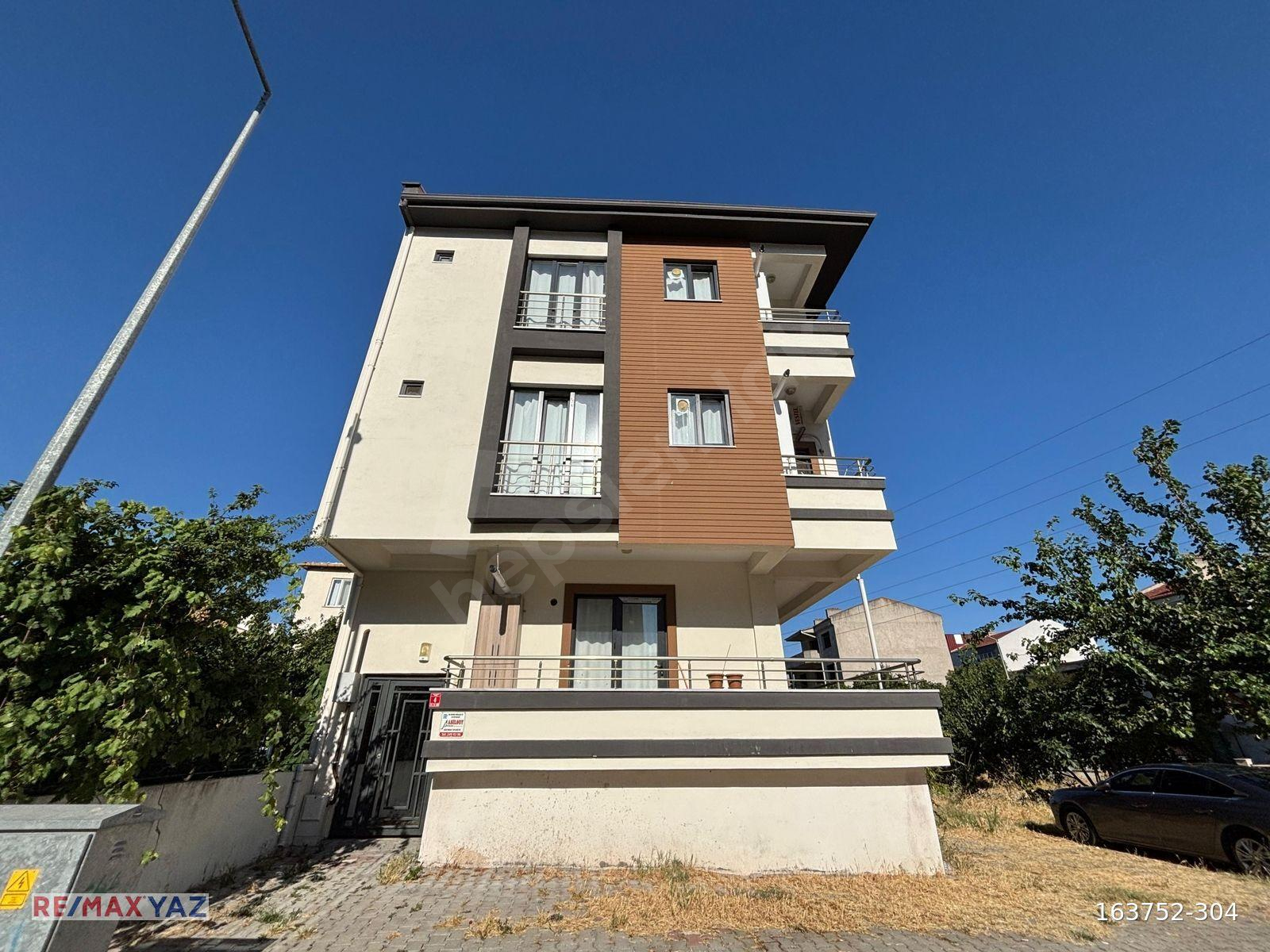 RE/MAX YAZDAN KASAPLAR ABONELİKLER AÇIK EŞYALI 1+1 KİRALIK DAİRE