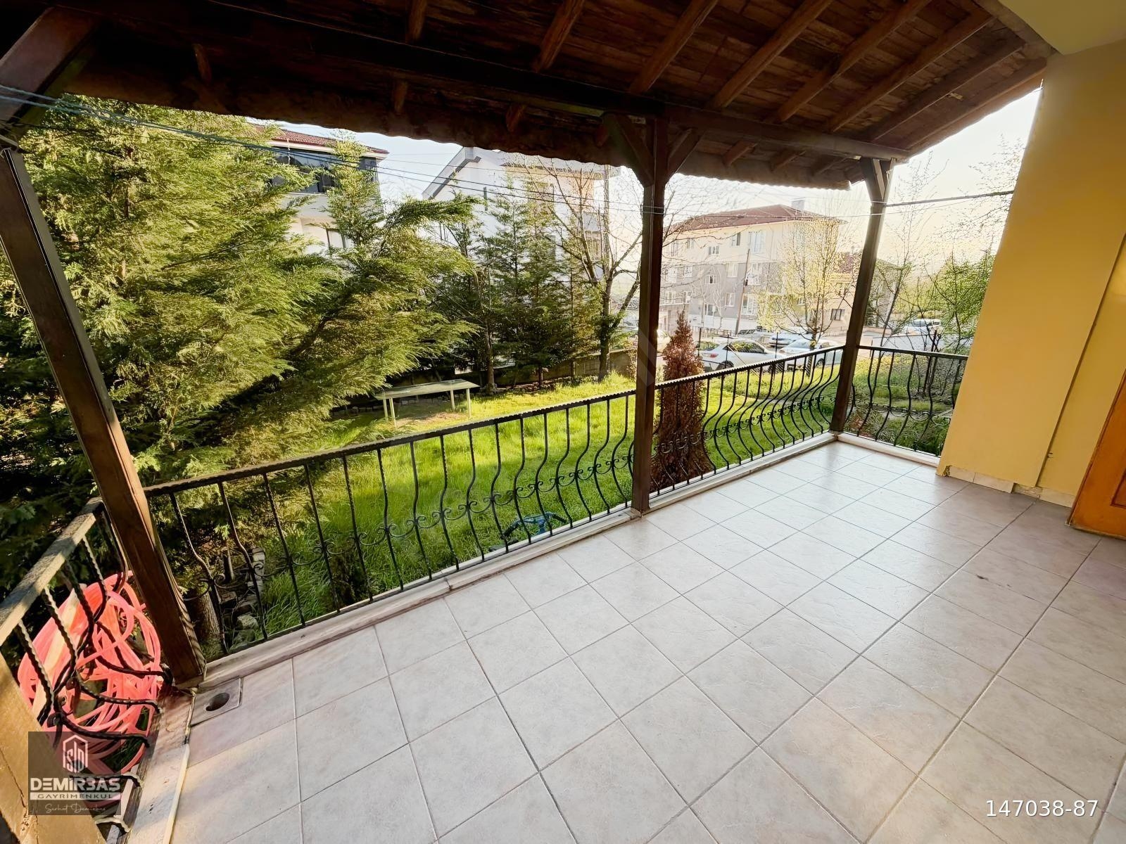 Demirbaş Gayrimenkulden Konuralp Bölgesinde Kiralık Müstakil 2+1