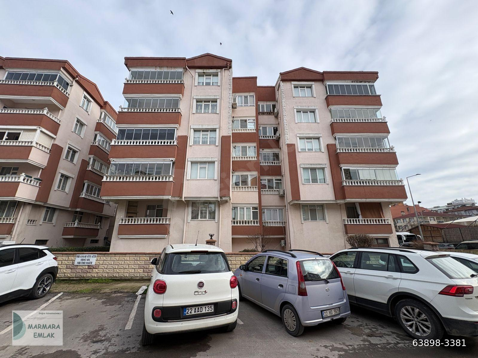 MARMARA' DAN ABDURRAHMAN' DA SİTE İÇERİSİNDE 3+1 SATILIK DAİRE