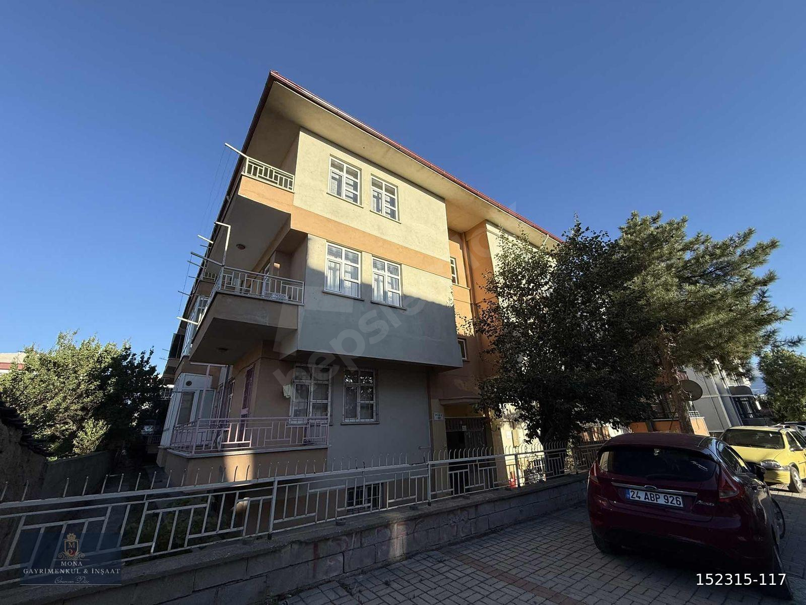 MONA'DAN CUMHURİYET MAHALLESİNDE SATILIK 2+1 DAİRE