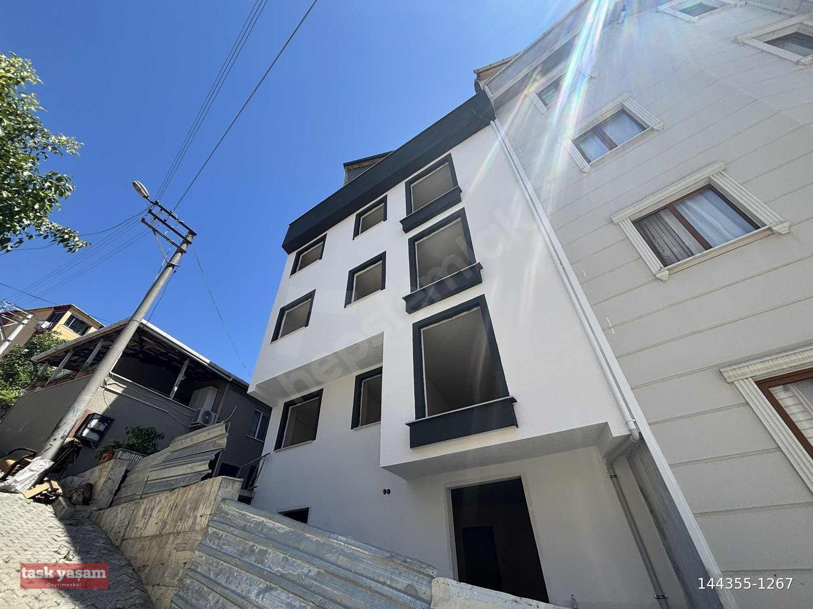 GEBZE CUMHURİYET MAH'DE SIFIR SATILIK GENİŞ TERASLI 2+1 DAİRE