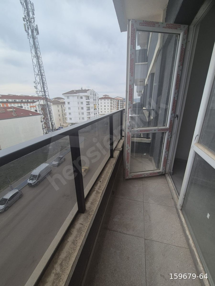 Üniworld'de Satılık Apart