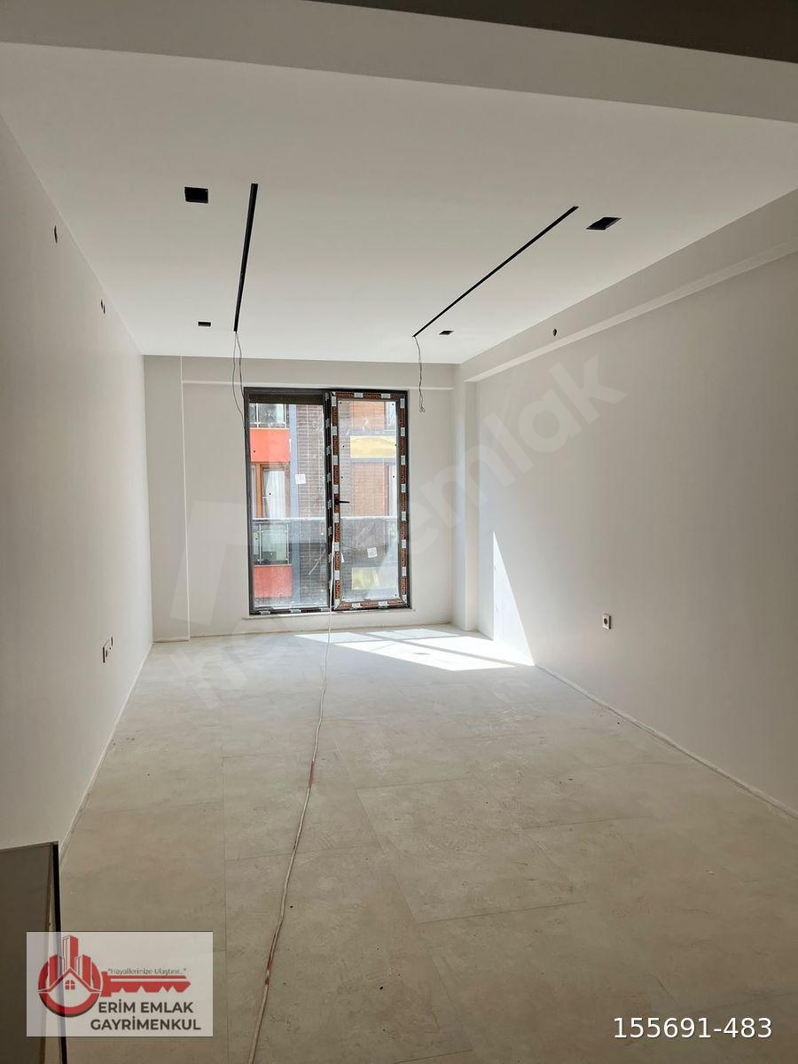 ERİM EMLAKTAN YENİBAĞLAR DA SATILIK SIFIR APART DAİRE