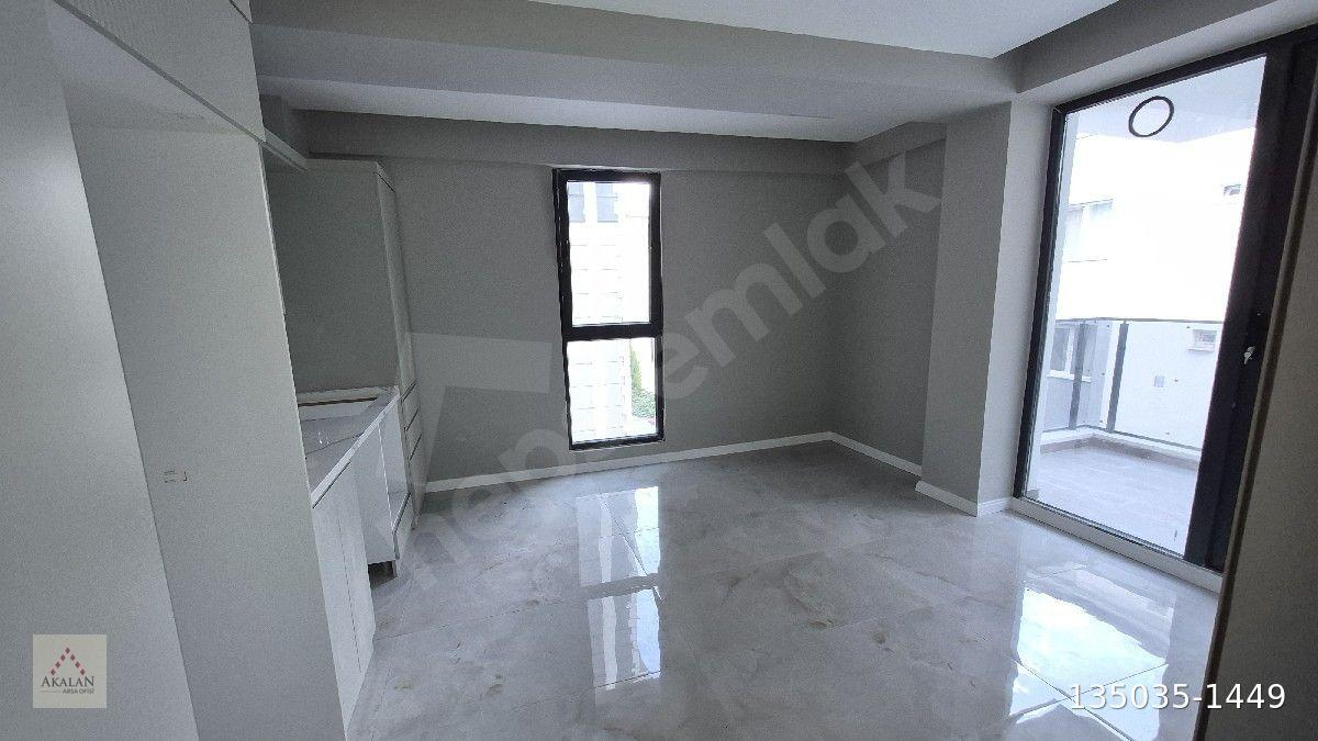 ATAKUM MEVLANA MAH BORNOVA CAD YÜRÜME MESAFESİ GENİŞ BALKONLU 2+0