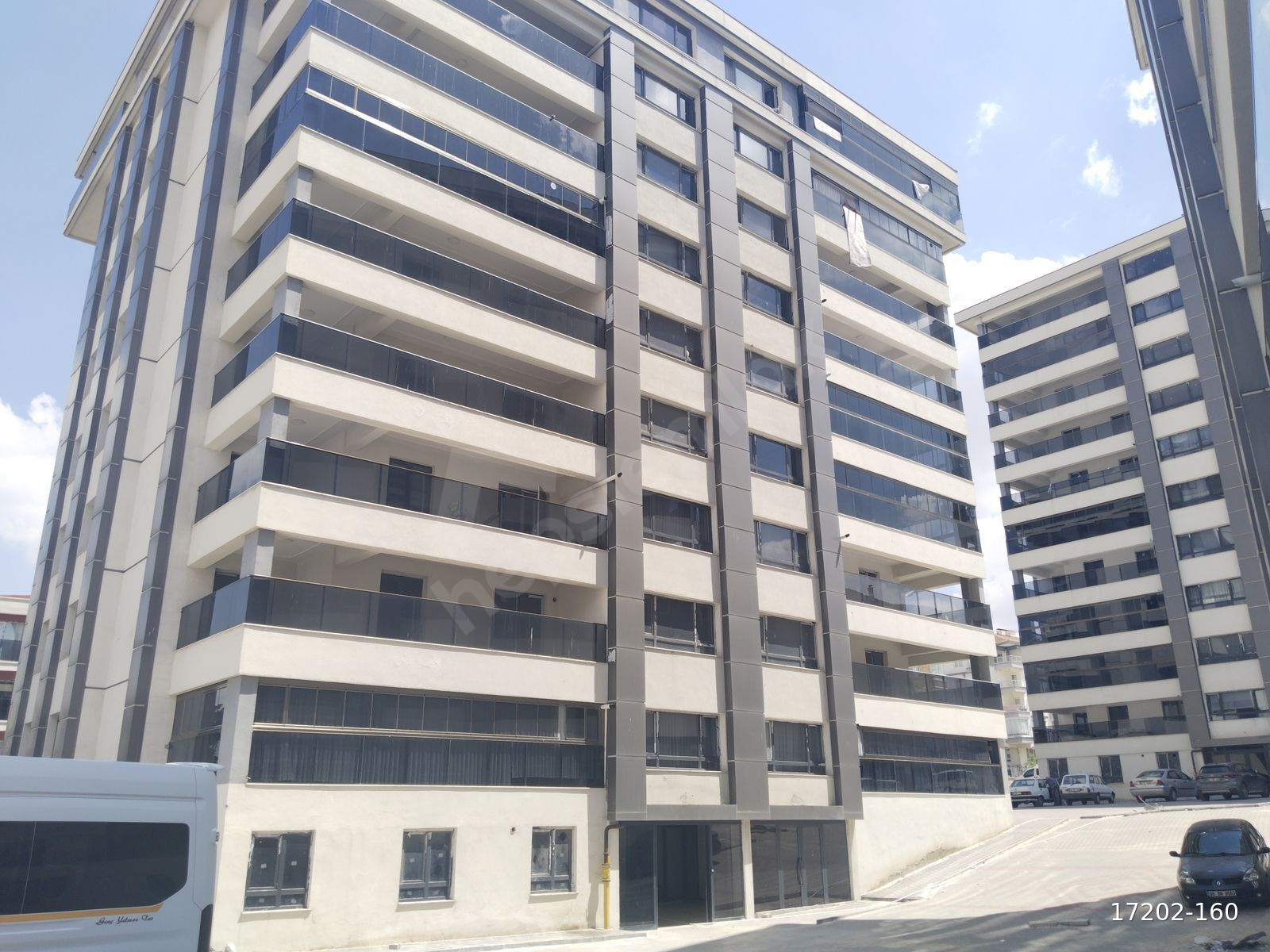 ALTINDAĞ BEŞİKKAYA SİTE İÇİNDE SATILIK HAZIR KİRACILI 3+1 DAİRE