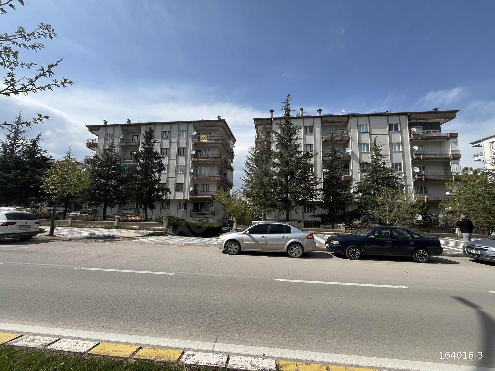 30 metrelik YOL ÜSTÜ NAKKAŞ M.SATILIK 3+1 DAİRE
