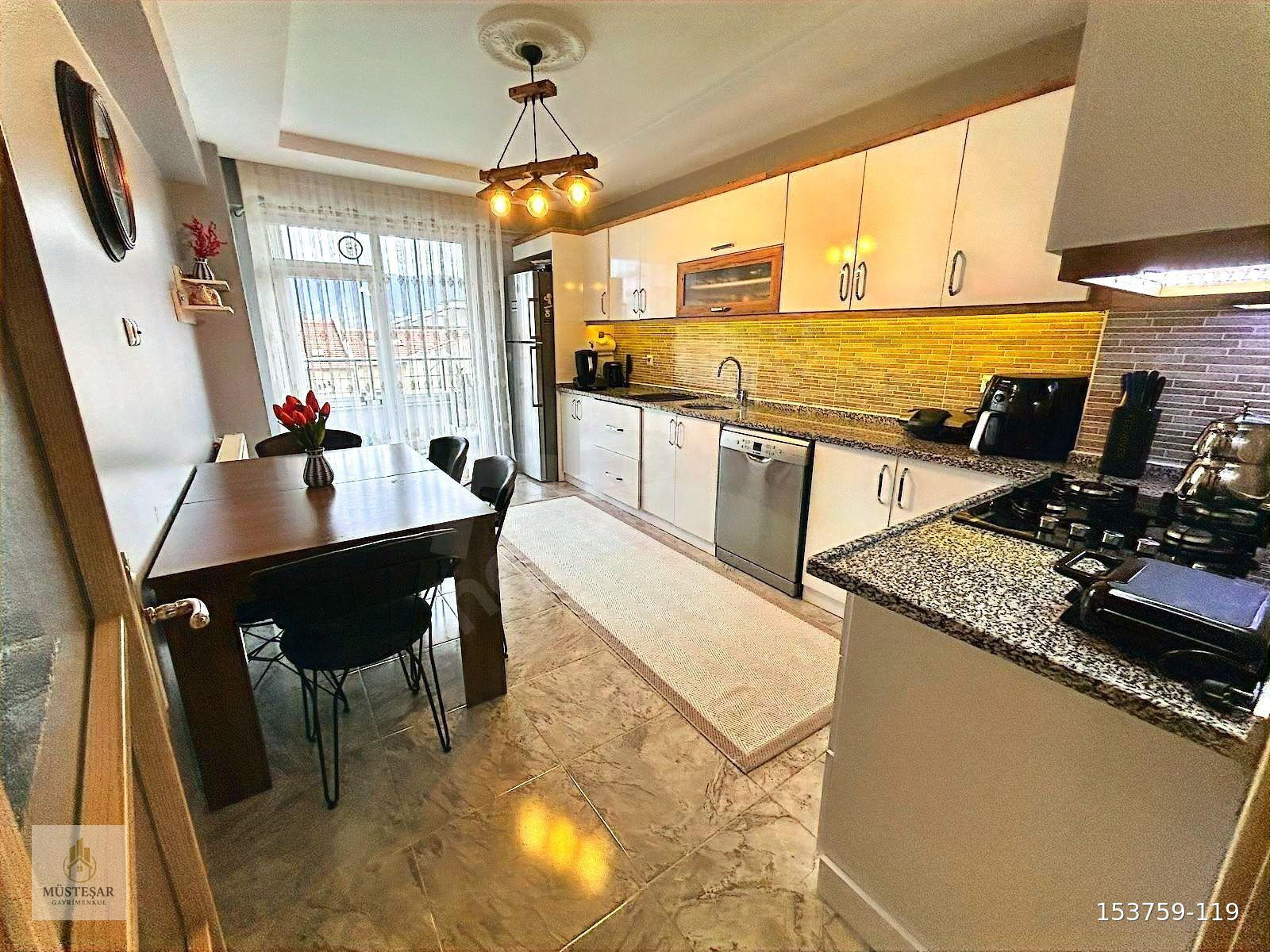 TEPECİK MAHALLESİ'NDE SATILIK LÜKS 4+1 DUBLEKS DAİRE