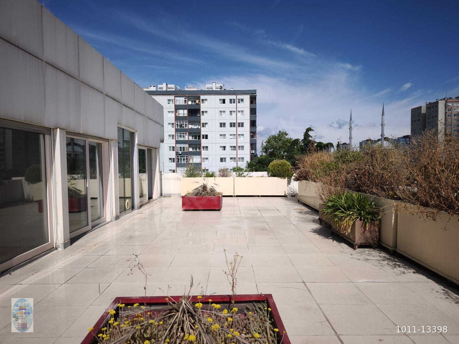 Ataköy Novus Sitesi'nde Satılık 3+1 330 m2 geniş müstakil teras