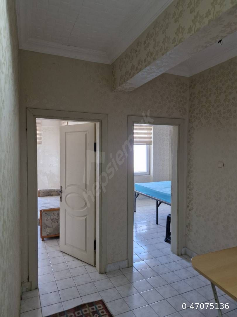 deniz kenarında full eşyalı satılık daire