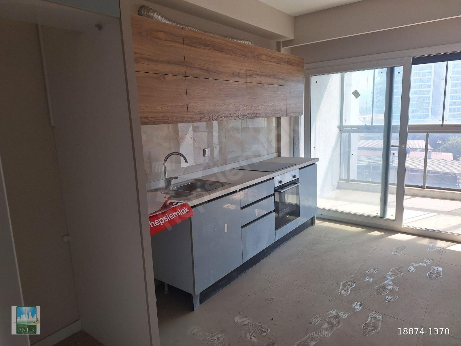 YEŞİLOVA'DA POİNT BORNOVA YAKINI YENİ BİNADA SATILIK DAİRE
