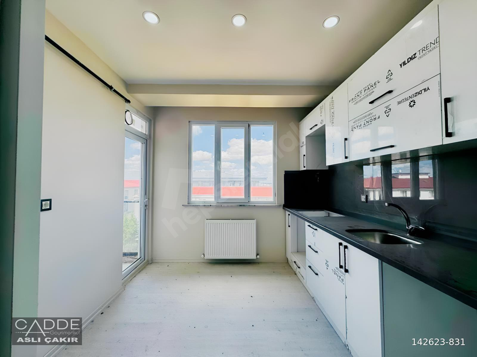 CADDE GAYRİMENKUL'DEN ÇERKEZKÖY TAPU DAİRESİ YANI 2+1 DAİRE