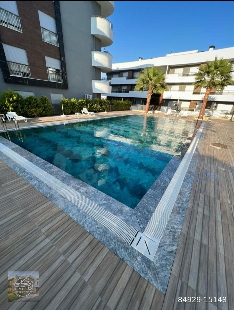Kuşadası Okullar Bölgesi Doğalgazlı Site içi Kiralık 2+1 Daire