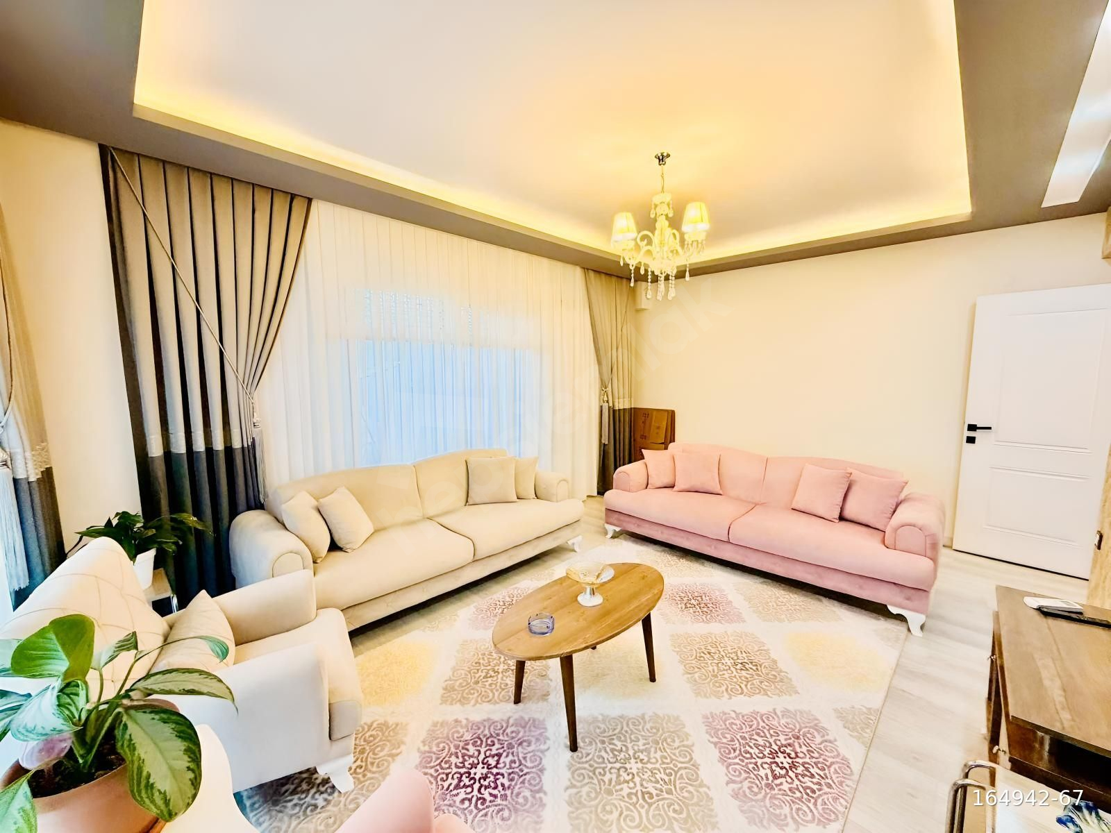 BOŞ Daire / Moldavit Sitesinde Havuzlu Kapalı Mutfak 2+1