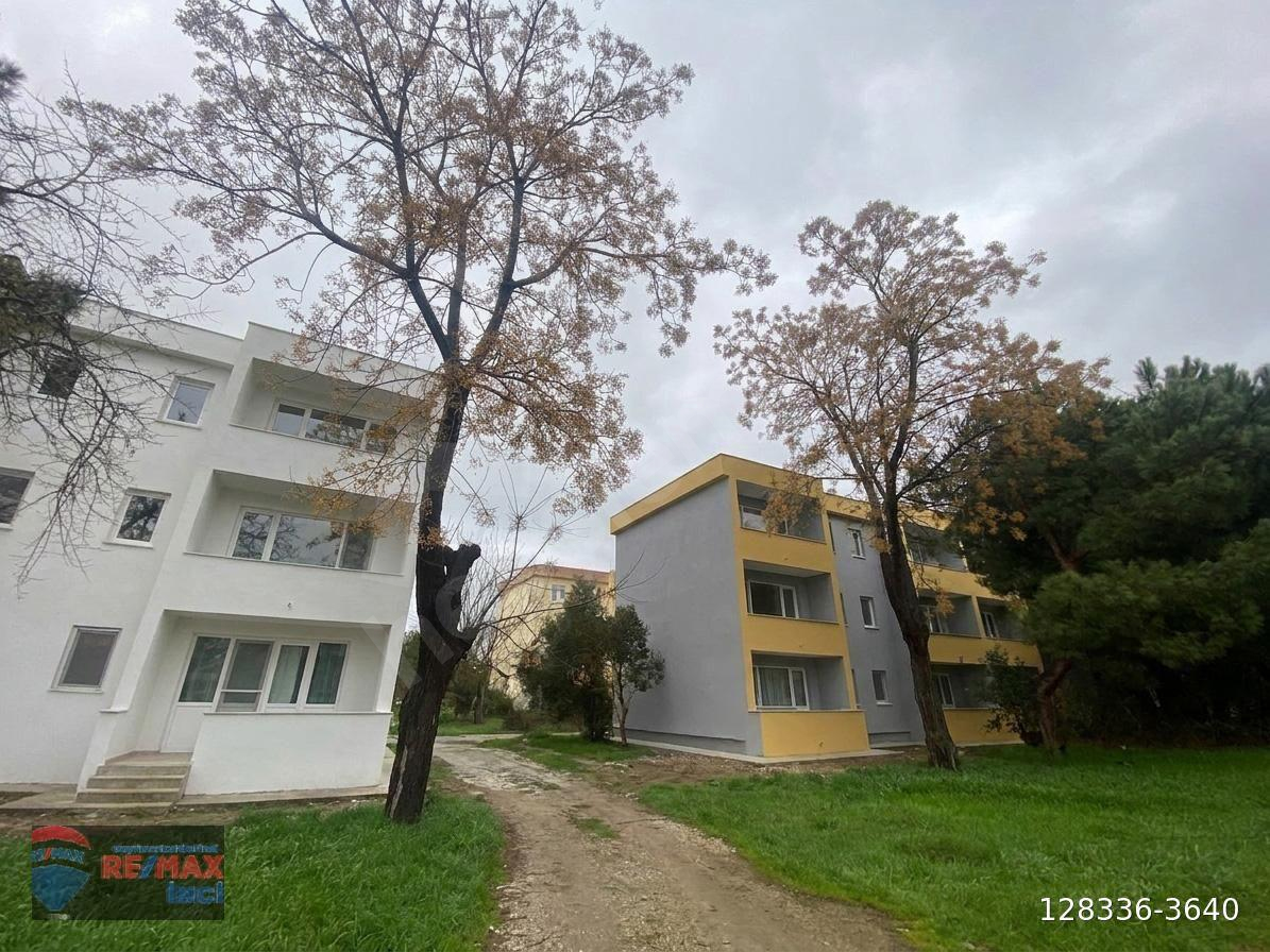 RE/MAX İNCİ'DEN MANYAS KIZIK MAH. SİTE İÇİNDE SATILIK 1+1 DAİRE