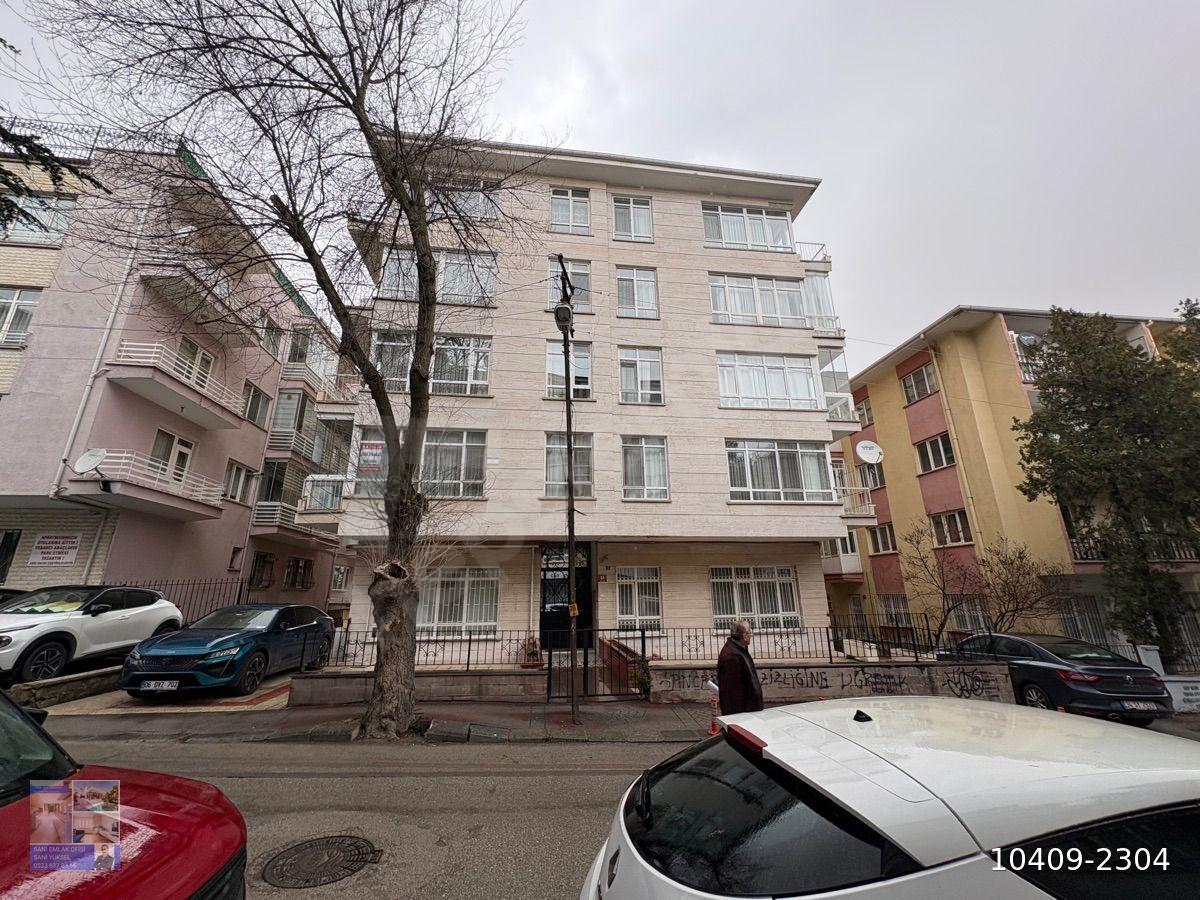 SANİ DEN ESAT CAD BAĞLAYAN SOK 3+1 ARA KAT FERAH DAİRE