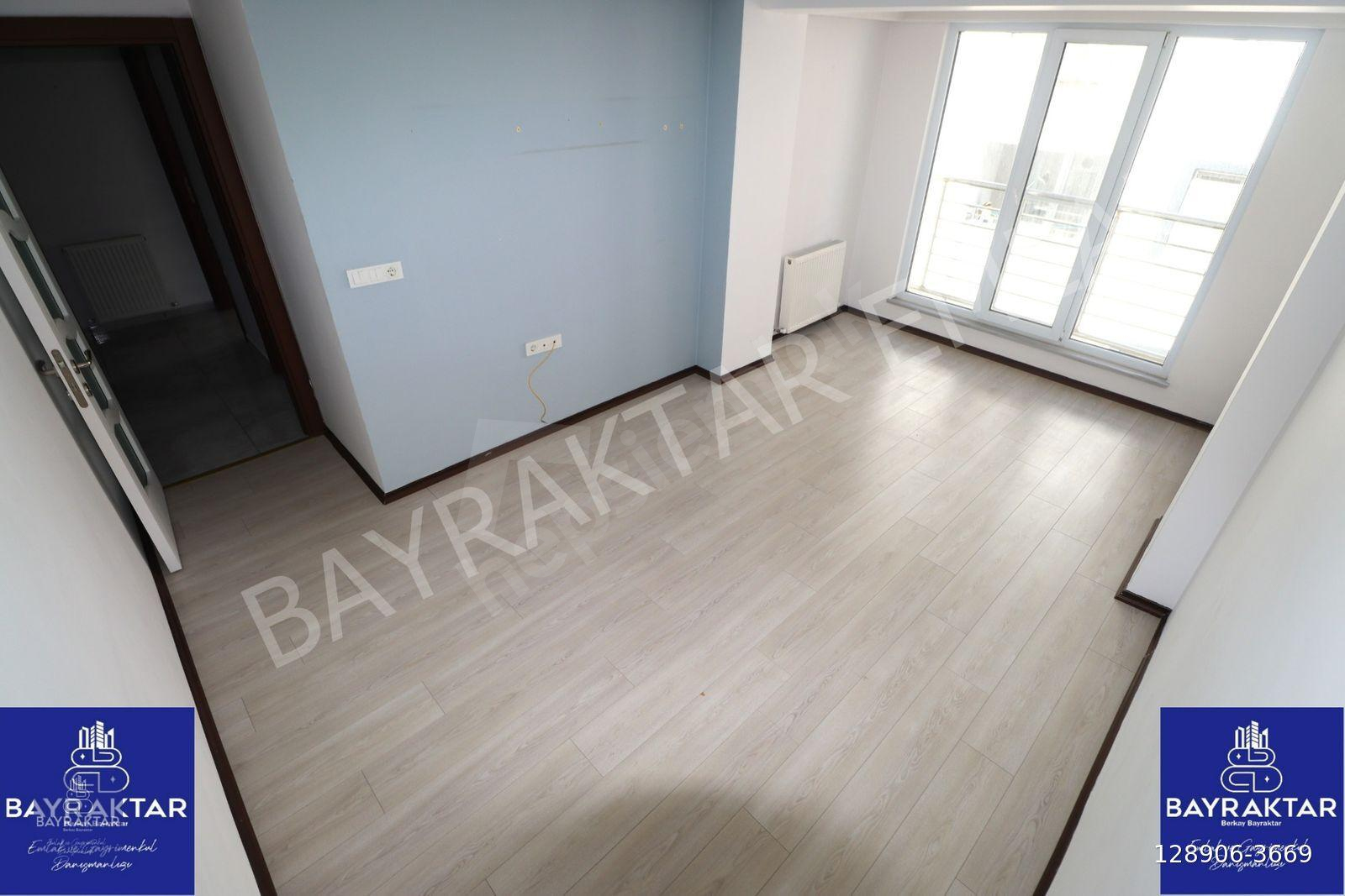 Bandırma 600 Evler Mahallesi'nde Kiralık 2+1 Asansörlü Arakat Daire Bayraktar Emlak'tan