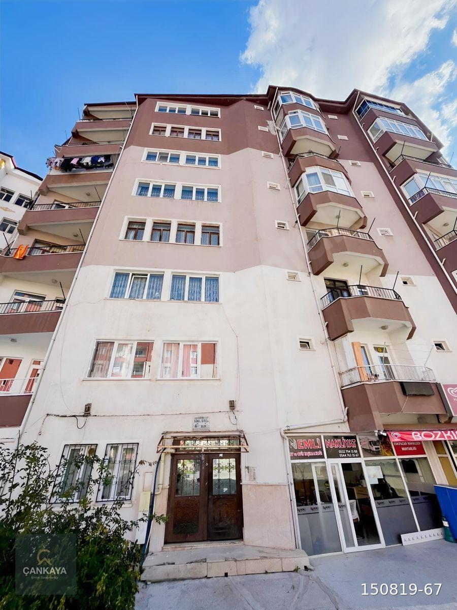 ÇANKAYA EMLAKTAN MERKEZDE SATILIK 3+1 DAİRE