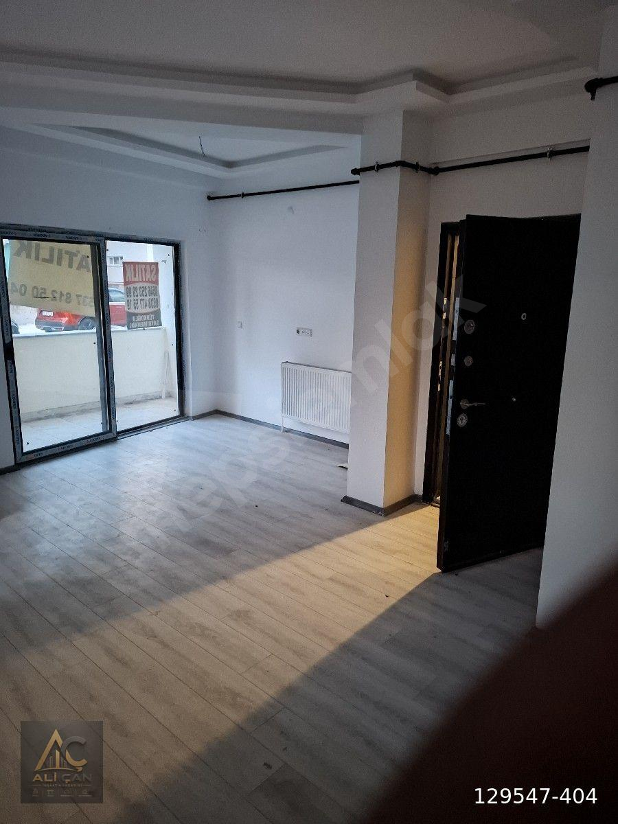 Ata Caddesi Civarı Yuksek Giriş 1+1 Daire