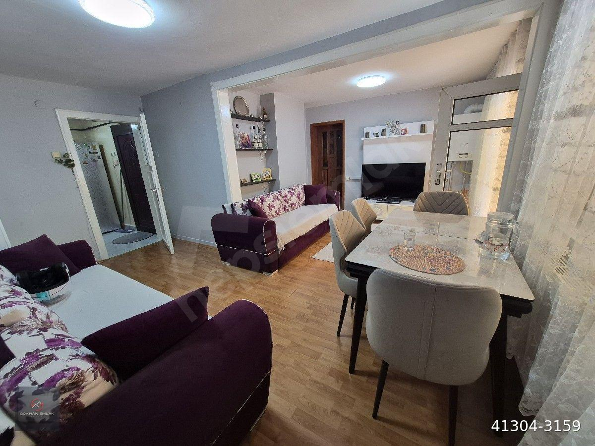 DEMİRLİBAHÇE DEMİR KAPI SOKAKTA 2+1 TERAS KATI ÖNÜ AÇIK FERAH DAİRE MOBİLYALI KAT EKSİKLİ