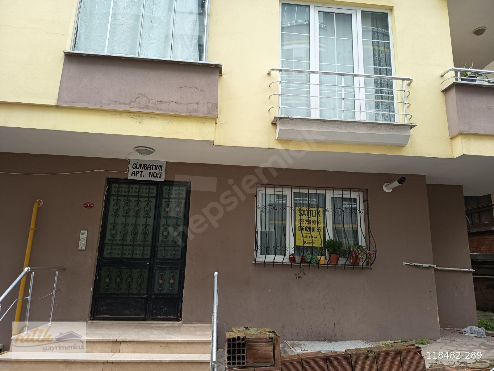AKÇAABAT YAYLACIK MAHALLESİ'NDE SATILIK YÜKSEK GİRİŞ KAT 2+1