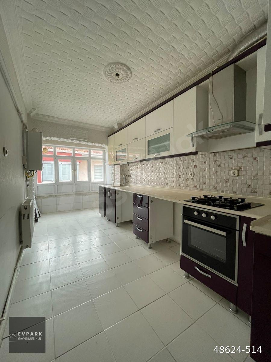 PLEVNE'DE GENİŞ VE FERAH 3+1 EBEVEYN BANYOLU ULAŞIMA YAKIN DAİRE