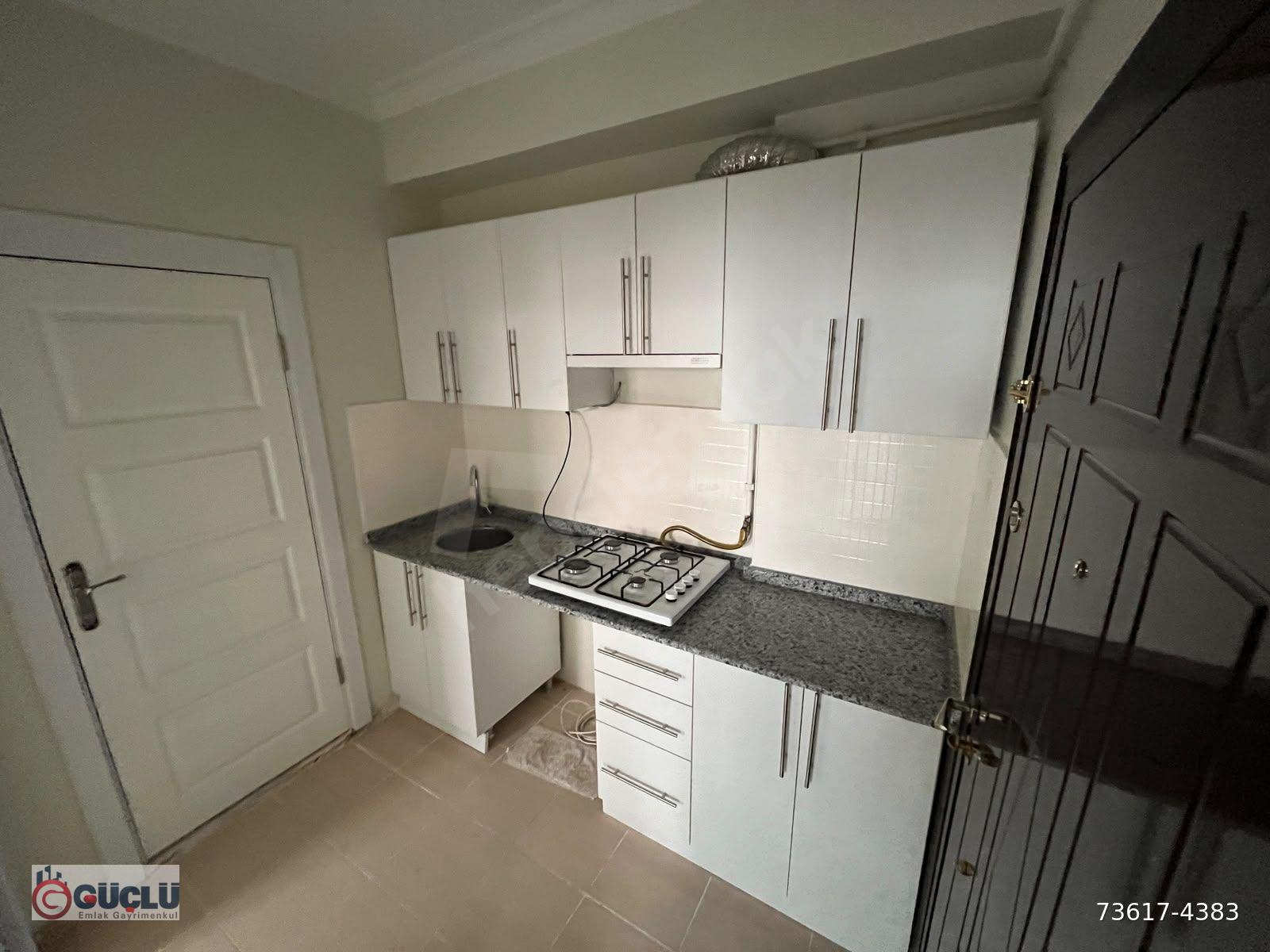 ZÜBEYDE HM.CAD.ARAKAT ASANSÖRLÜ 1+1 KOMBİLİ BADANALI HALLER YAKI