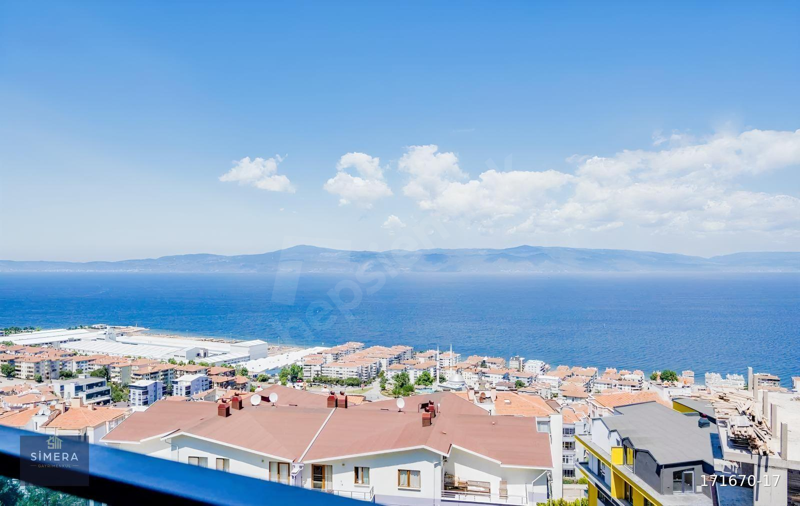 SİMERA' DAN MUDANYA YENİMAHALLE DENİZ MANZ. 4+1 SATILIK DAİRE