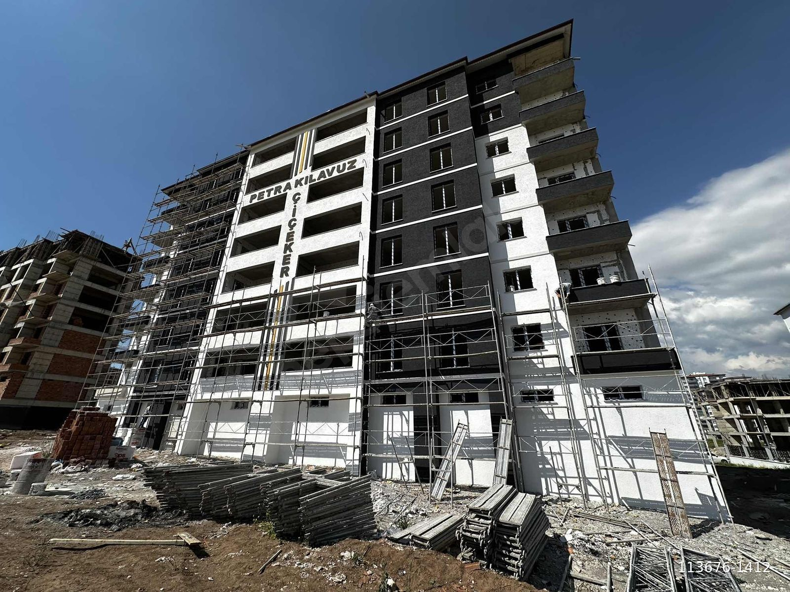 ASRIN EMLAK'TAN KILAVUZ MAH. PETRA SİT.3+1 LÜX SATILIK DAİRE