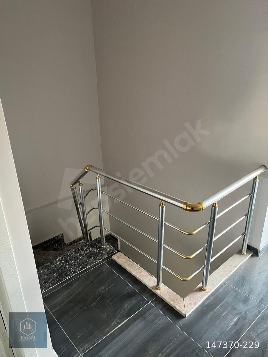 MEYDAN MAHALLESİ'NDE ACİL SATILIK FIRSAT 3+1 DUBLEKS DAİRE