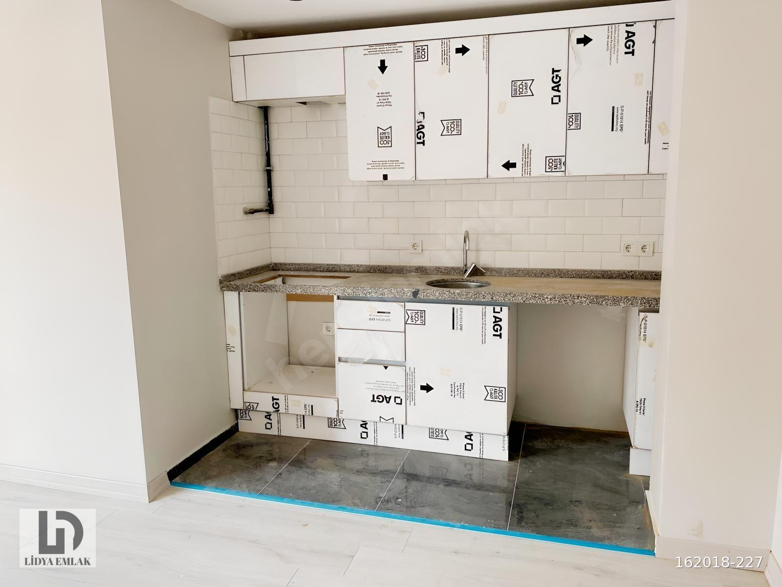 LİDYA EMLAK'tan AMBARLIDA SIFIR 130 m² 3+2 ÇİFT GİRİŞLİ DUBLEX