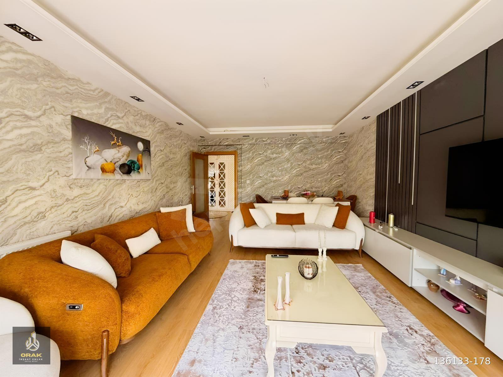 ORAK GAYRİMENKUL'DEN SİTE İÇERİSİNDE FULL YAPILI GENİŞ 3+1 DAİRE