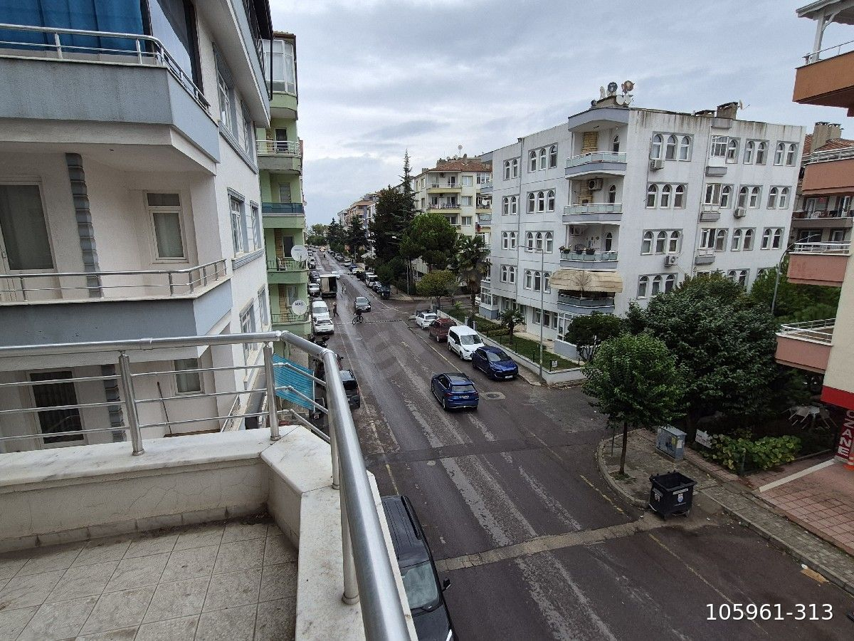 BAHÇELİEVLER MAHALLESİ'NDE SATILIK 3+1 FERAH GENİŞ ARAKAT DAİRE