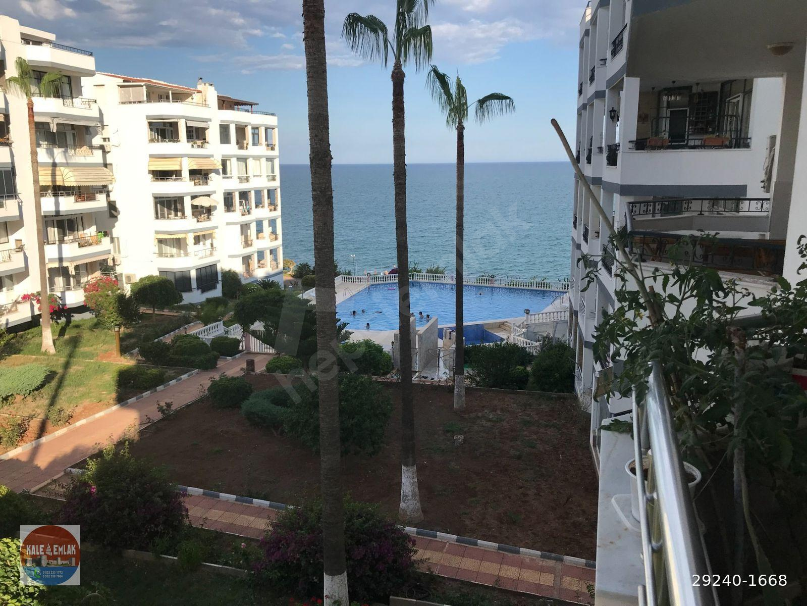 AYAŞ (YEMİŞKUMUNDA)MÜKEMMEL DENİZ MANZARALI 3+1 DAİRE