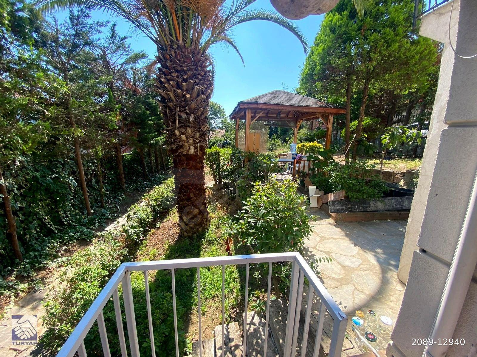 ÜSKÜDAR GÜZELTEPE MAH. BOYASI YAPILMIŞ 2+1 KİRALIK 2 DAİRE