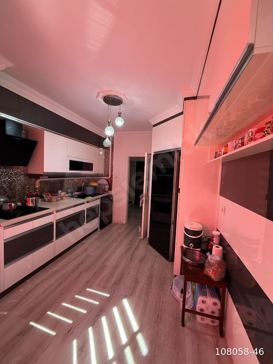 ALTUN EMLAKTAN SATILIK ANAMUR MERKEZDE TEMİZ BKIMLI DAİRE